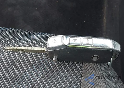 2021 Kia Seltos Lx z USA, uszkodzony, nr VIN KNDEPCAAXM7061069